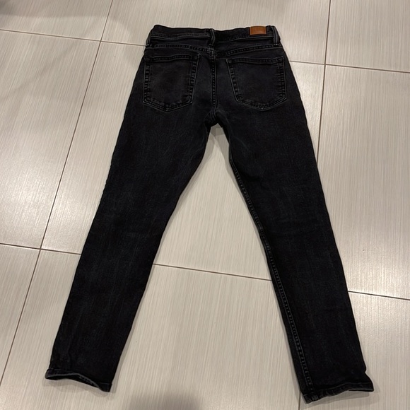 BDG Jeans Pre loved Slim Stretch in great condition. - Picture 7 of 8
